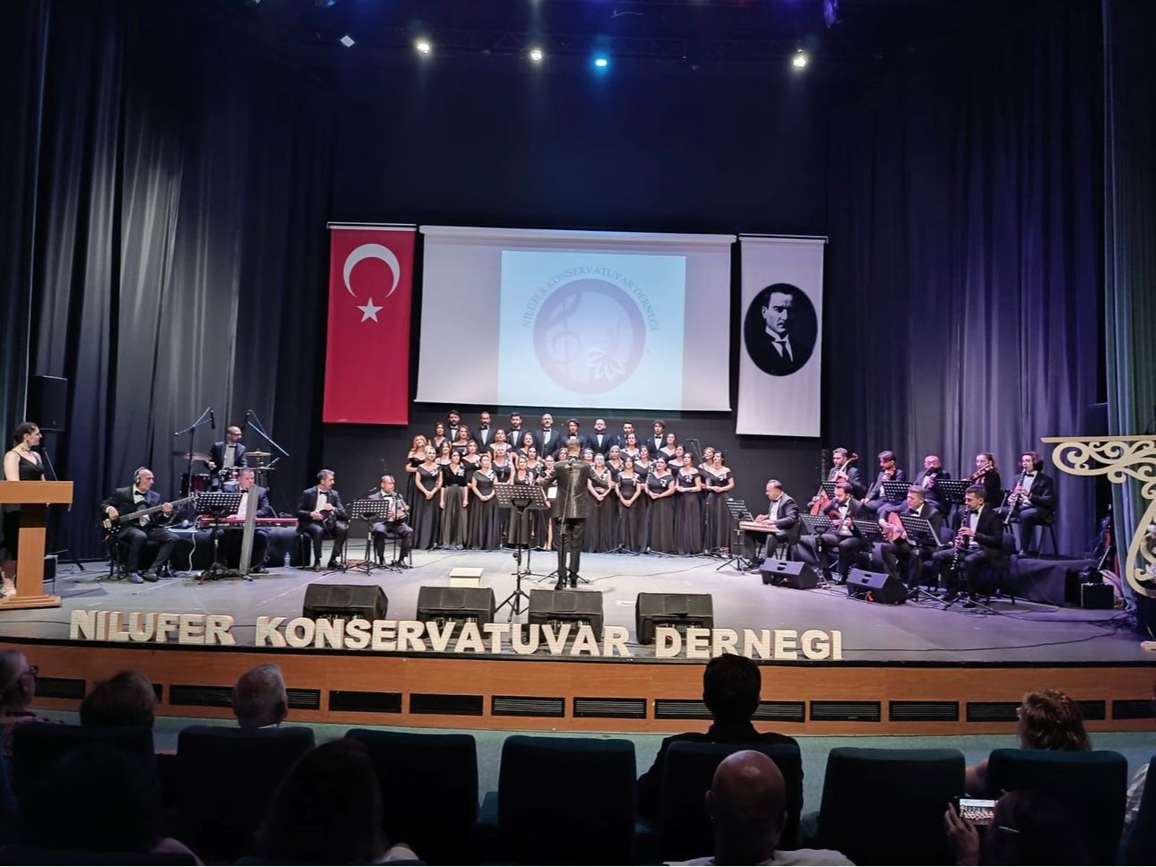 d8b0e2f3-ddef-448d-8bed-36f6b323c4d2